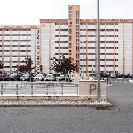 Apartamento Akicity Benfica Iris *
